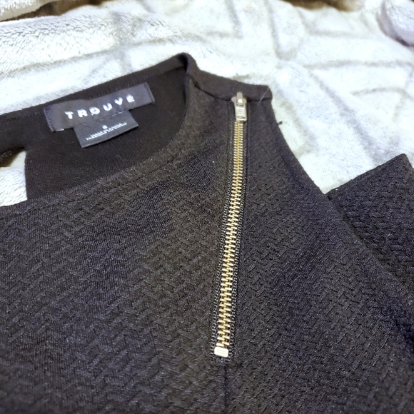 TROUVE Black Textured Asymmetrical Zipper Tank Top - Picture 8 of 10